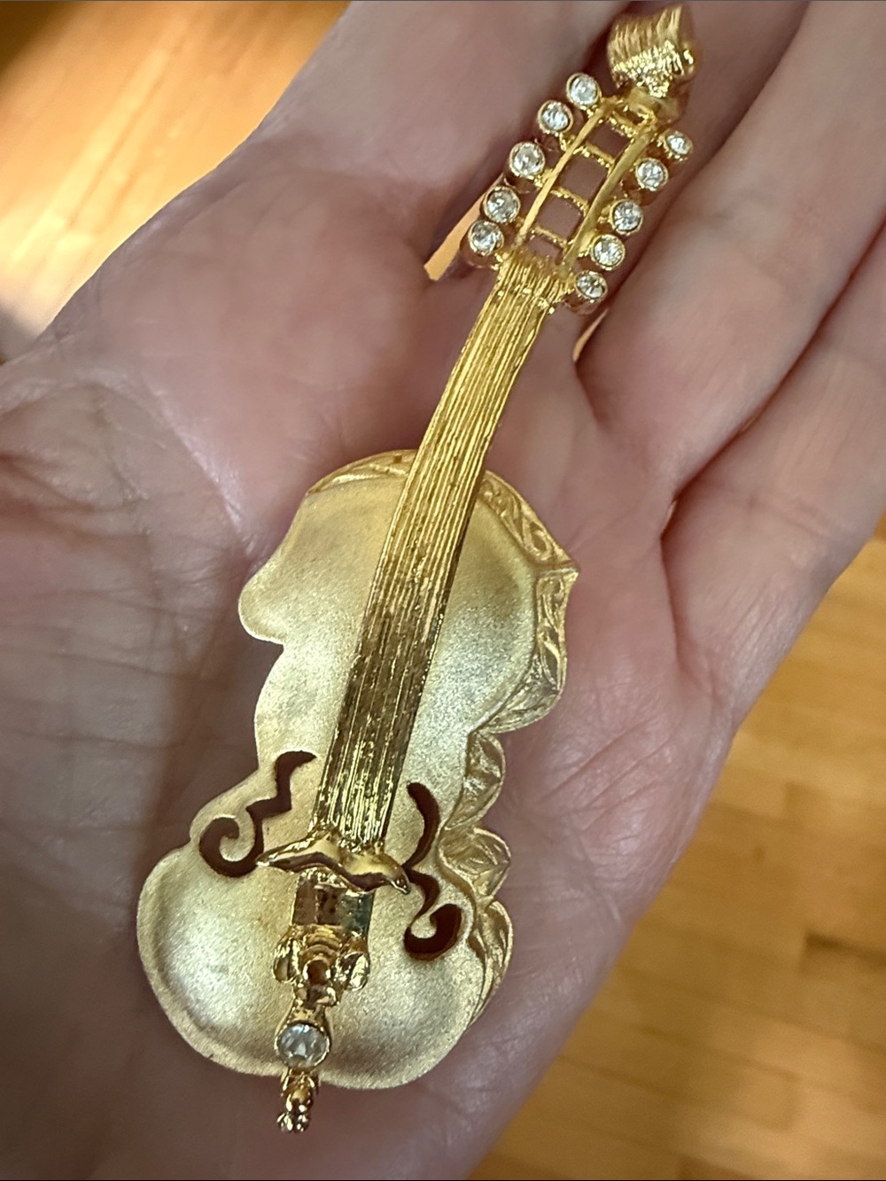 Vintage Tona Gold-tone Cello / Violin Brooch with Clear Rhinestones